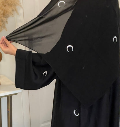 Luna Crescent Abaya upclose
